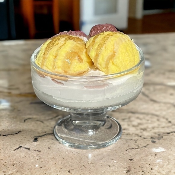 ⚠️SALE Candle // Handmade Ice Cream Balls Soy Wax Candle SEND OFFERS🥳 - Picture 5 of 5